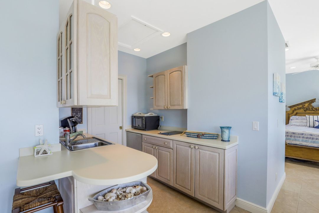 1461 Caxambas Ct, Marco Island, FL 34145