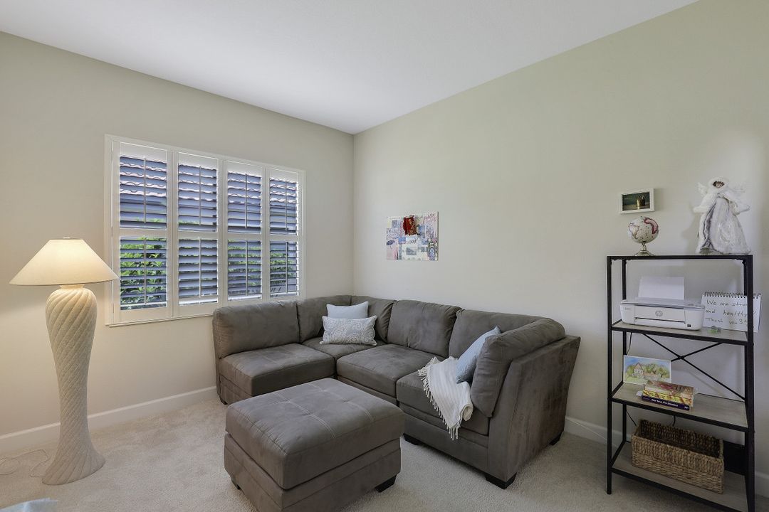 9220 Isla Bella Cir, Bonita Springs, FL 34135