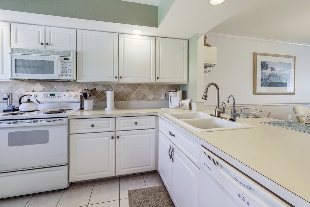 830 SW 48th Terrace #10, Cape Coral, FL 33914