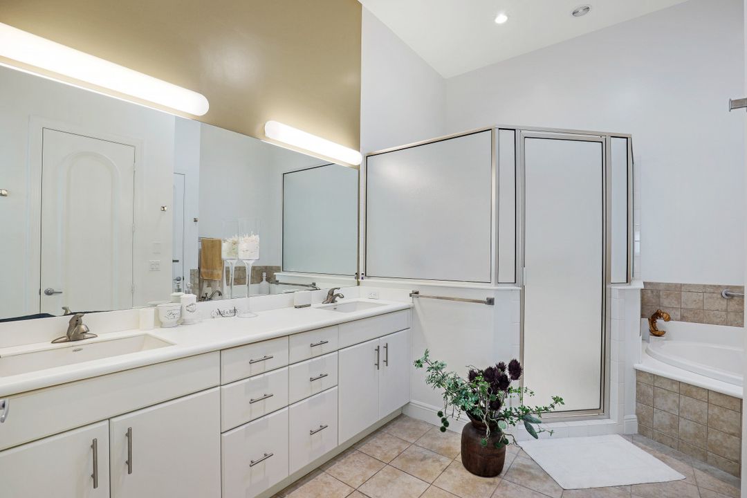 15361 Old Pine Ct, Fort Myers, FL 33912