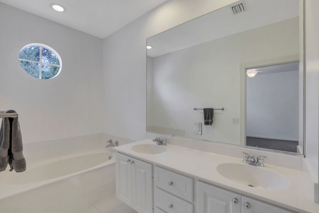 3459 Bravada Way, Naples, FL 34119