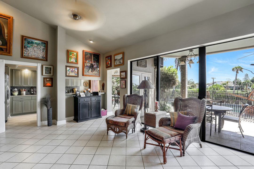 28419 Sombrero Dr, Bonita Springs, FL 34135