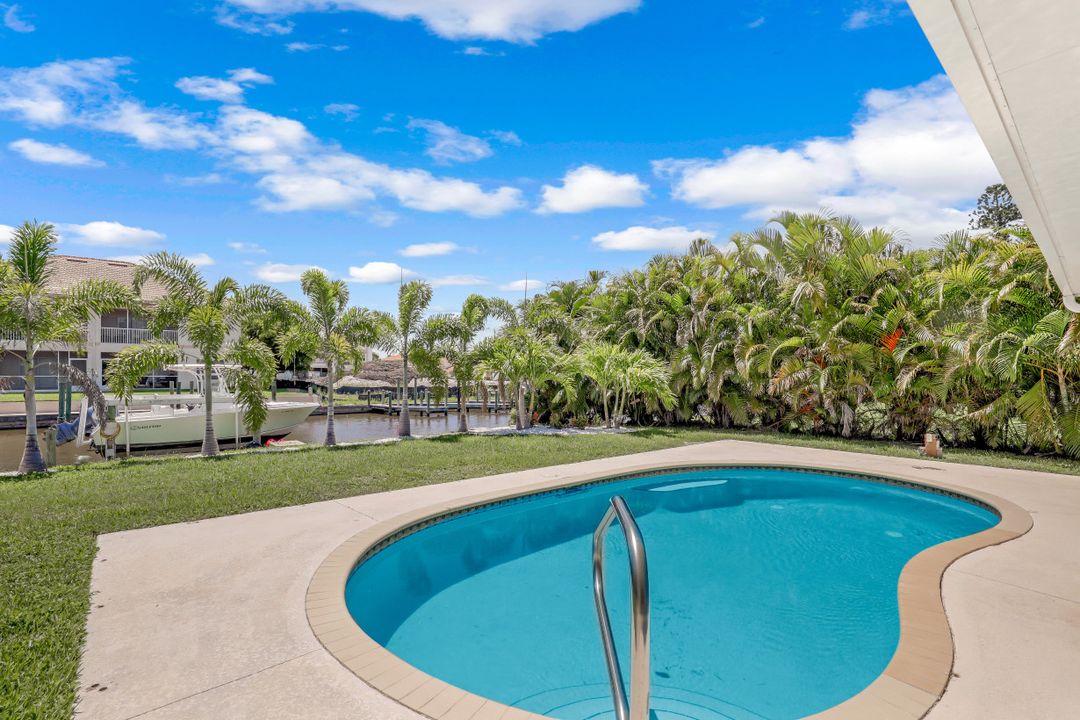 5118 York Ct, Cape Coral, FL 33904