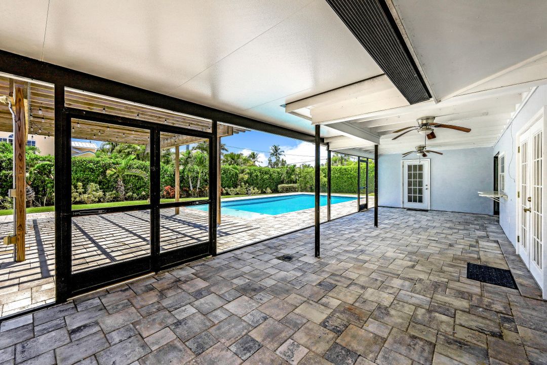 800 100th Ave N, Naples, FL 34108