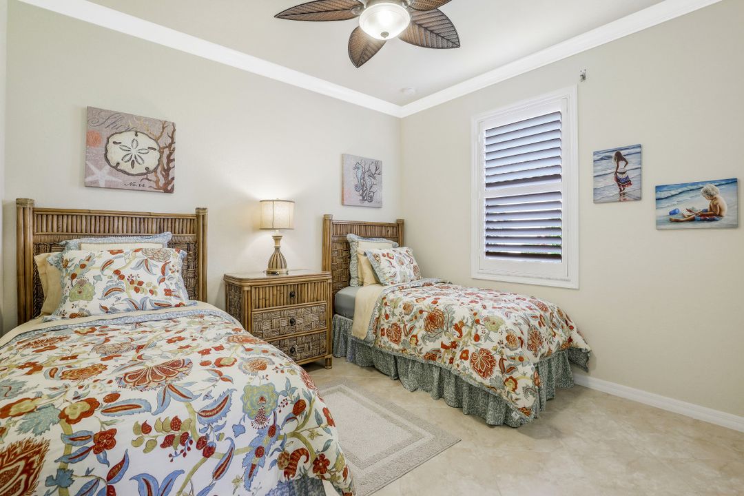 3830 Treasure Cove Cir, Naples, FL 34114