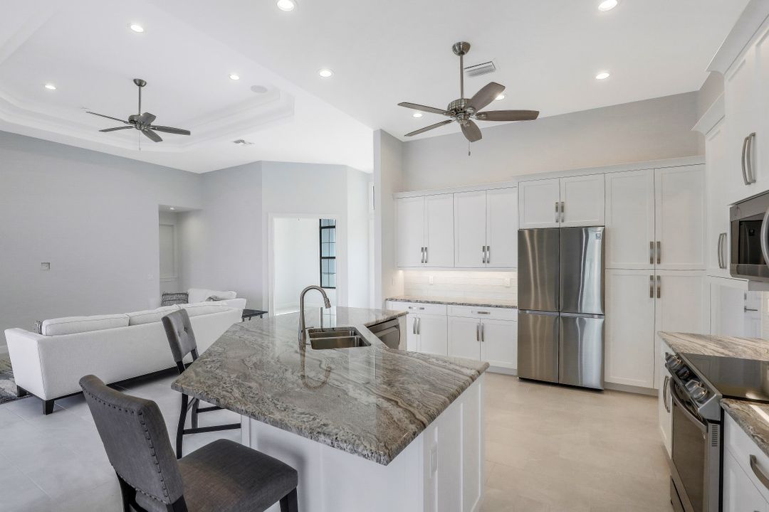 782 Saturn Ct, Marco Island, FL 34145