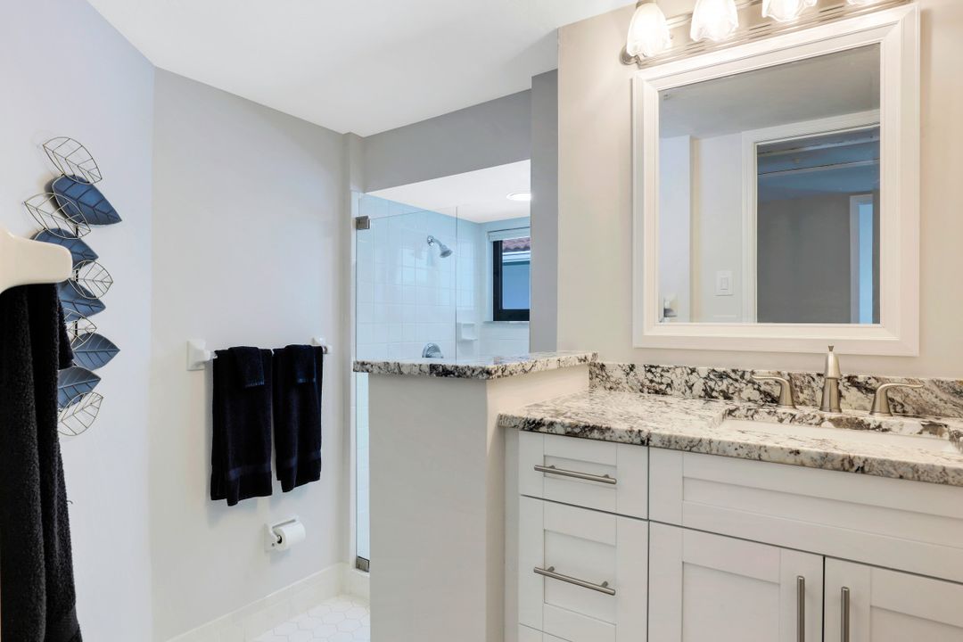 2278 Anchorage Ln #D, Naples, FL 34104