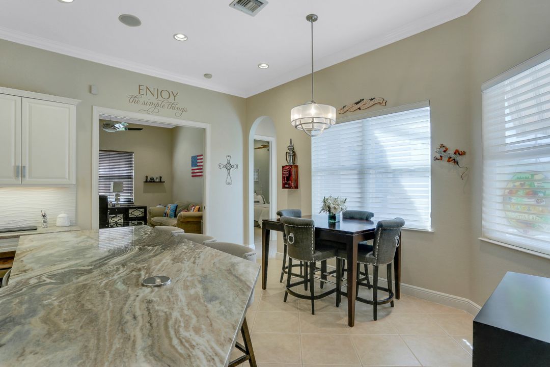 10256 Avonleigh Dr, Bonita Springs, FL 34135