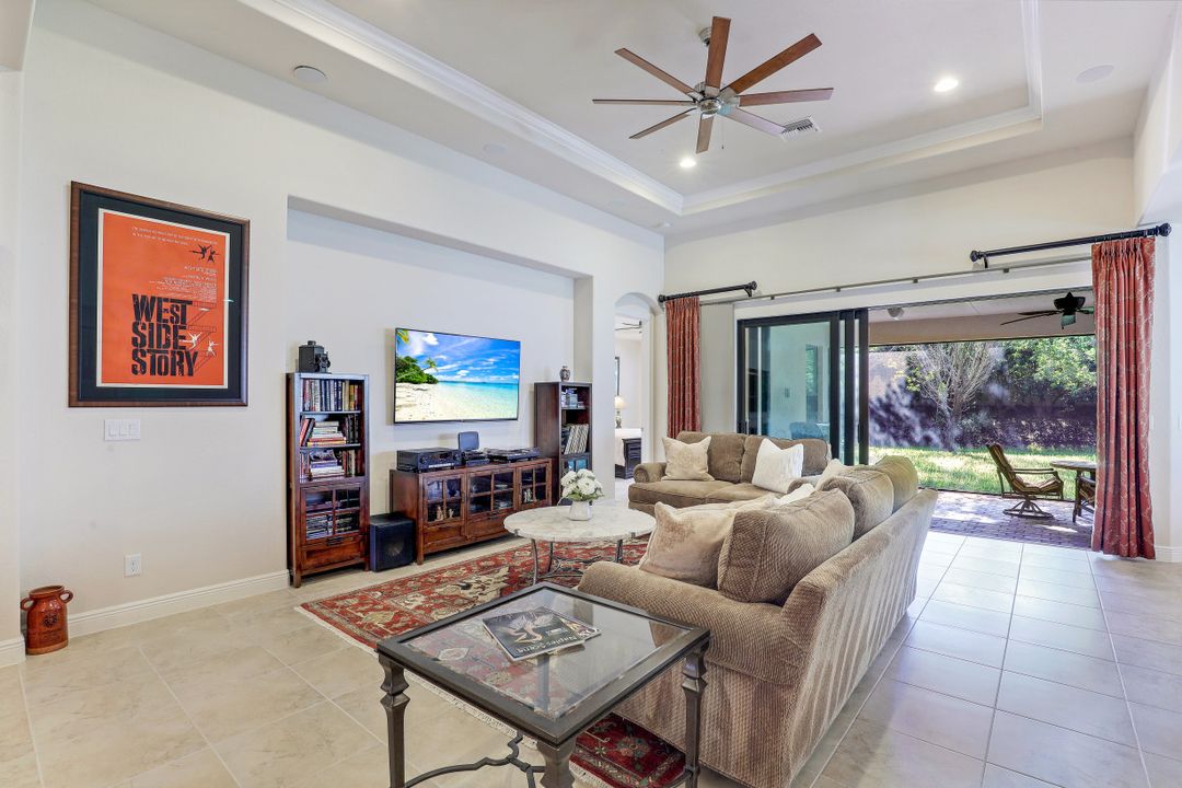 9880 Alhambra Ln, Bonita Springs, FL 34135