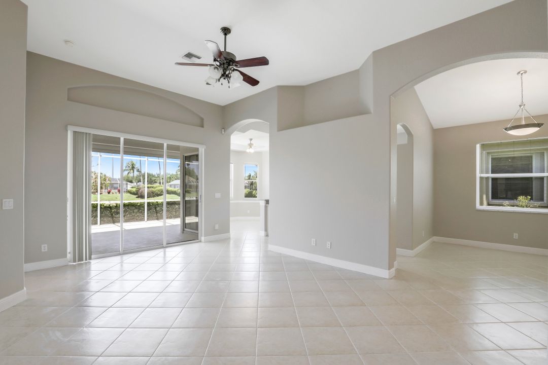 8039 Tauren Ct, Naples, FL 34119