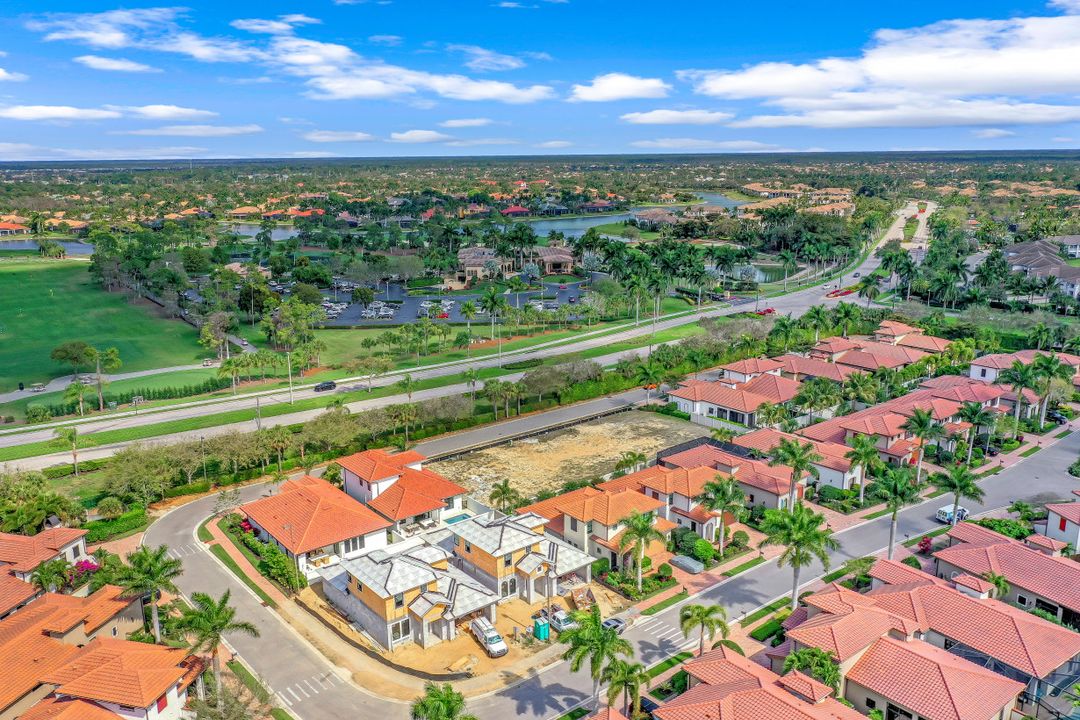 7968 Cordoba Pl, Naples, FL 34113