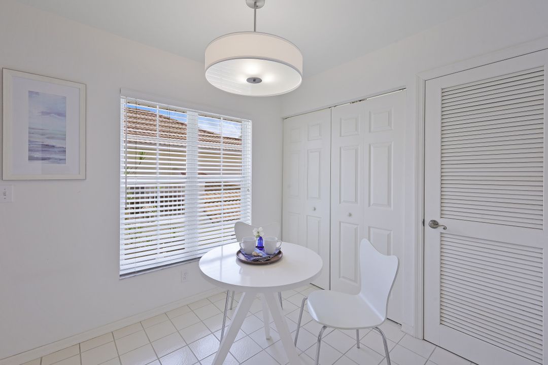 4940 Deerfield Way #203, Naples, FL 34110