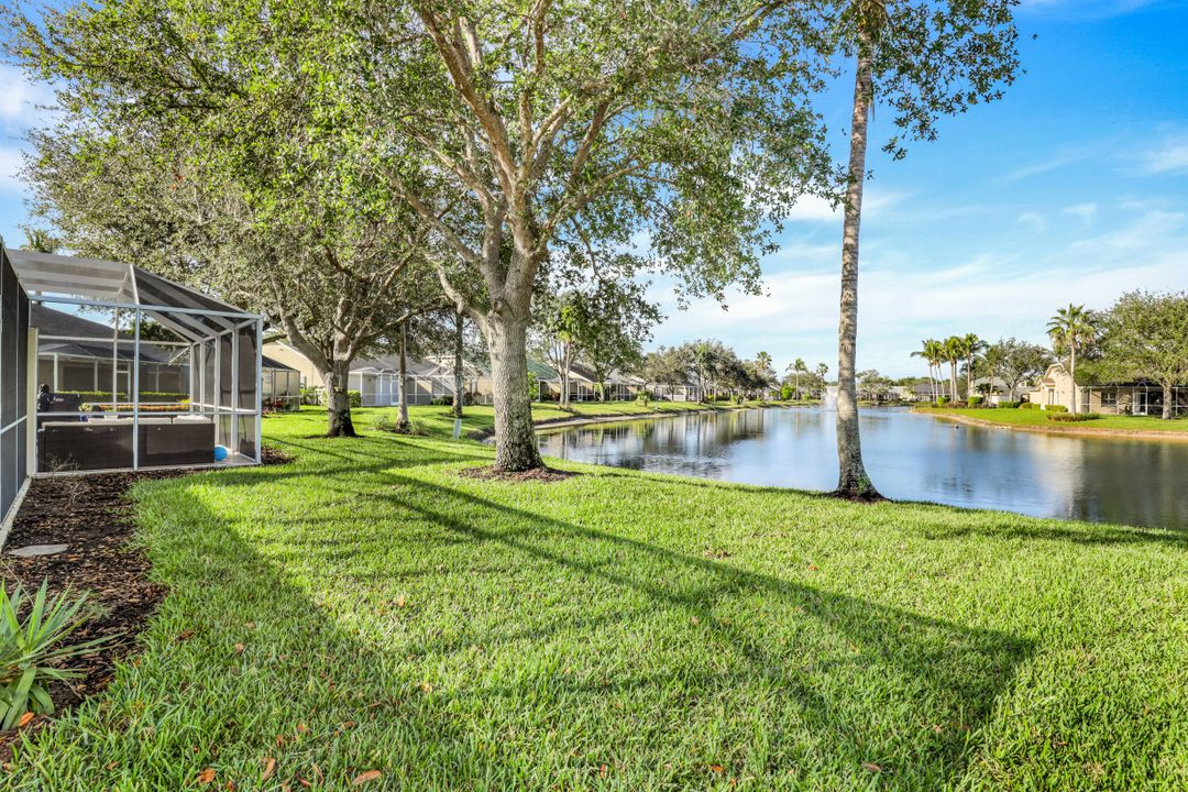 8388 Ibis Cove Cir, Naples, FL 34119