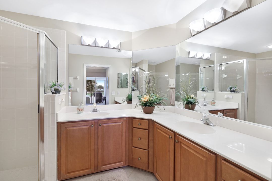 6070 Pinnacle Ln #1803, Naples, FL 34110