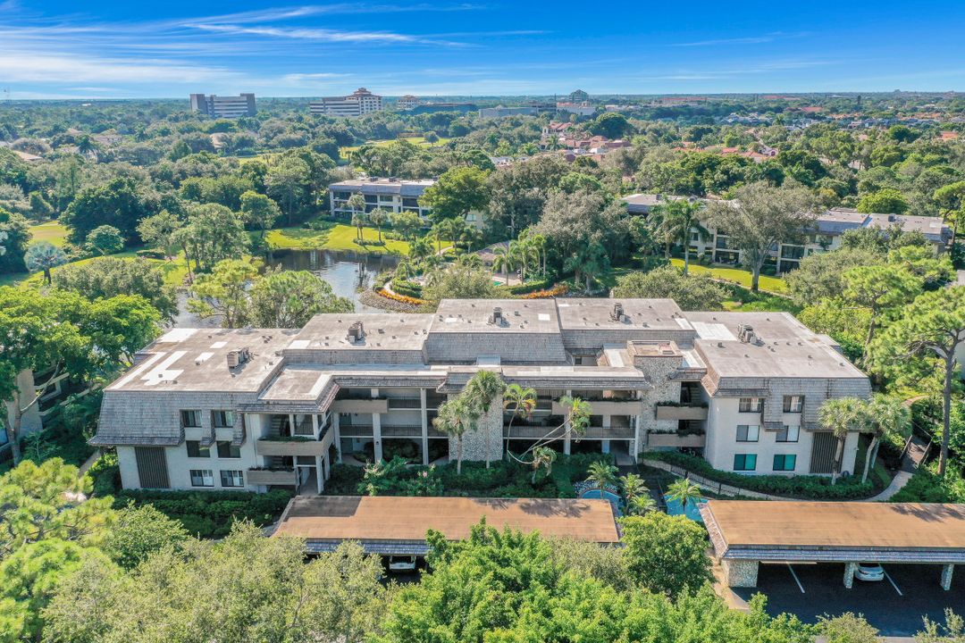 5964 Pelican Bay Blvd #431, Naples, FL 34108