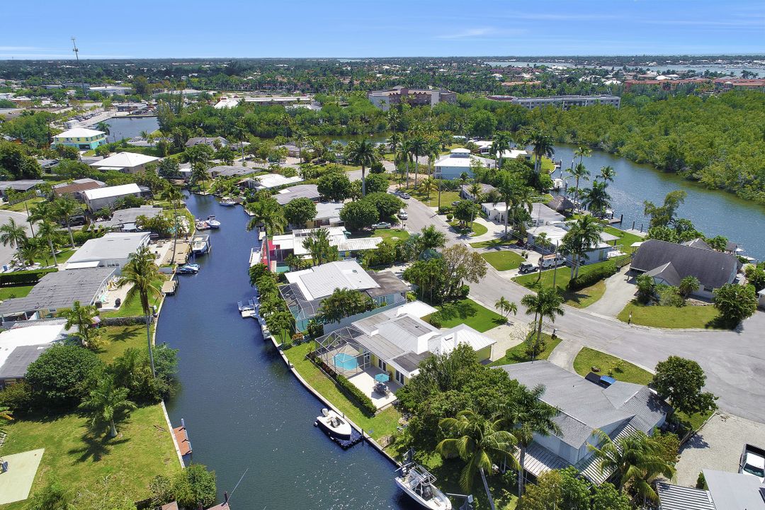 1765 Harbor Ln, Naples, FL 34104