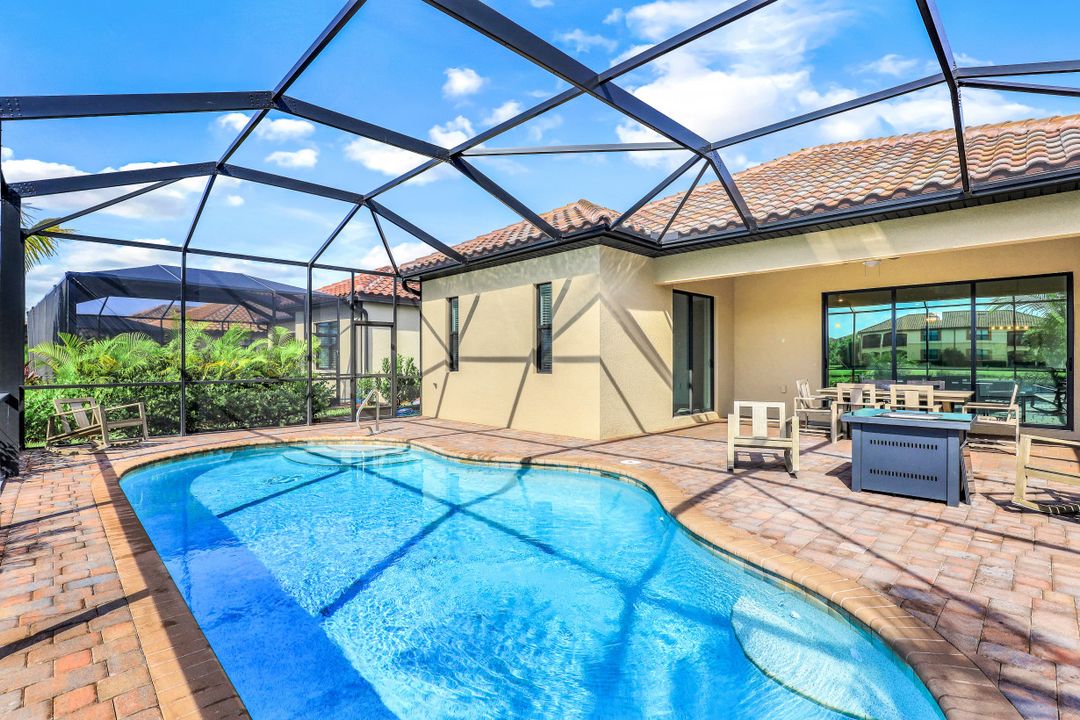 28081 Foxrock Ct, Bonita Springs, FL 34135