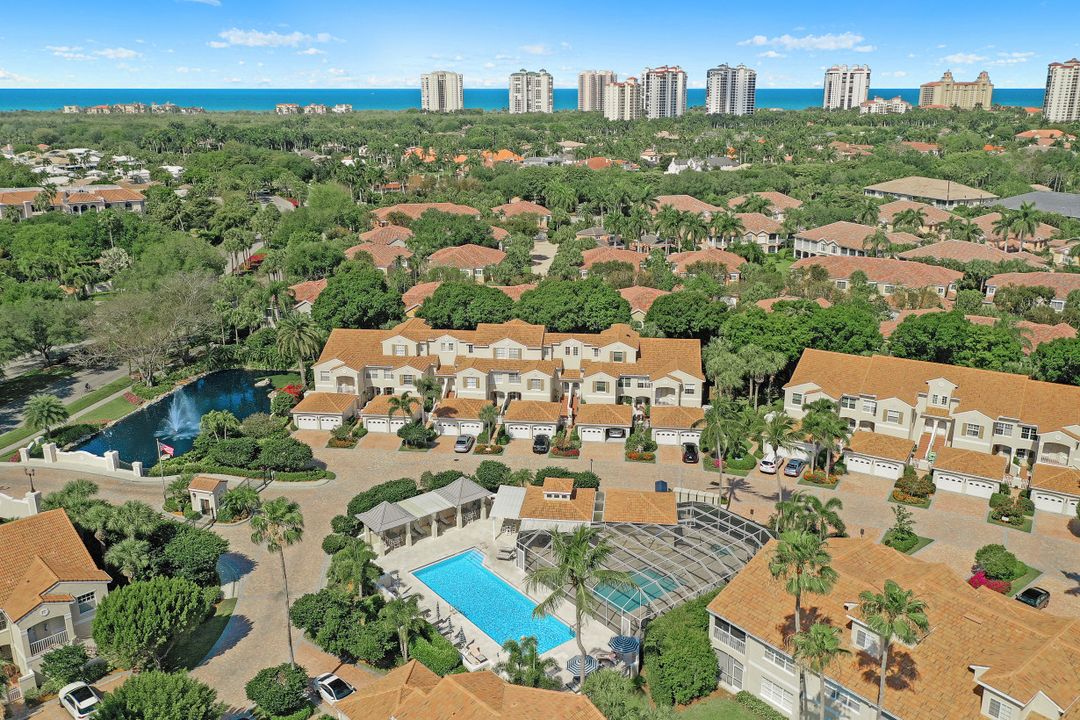 8345 Excalibur Cir #M-12, Naples, FL 34108