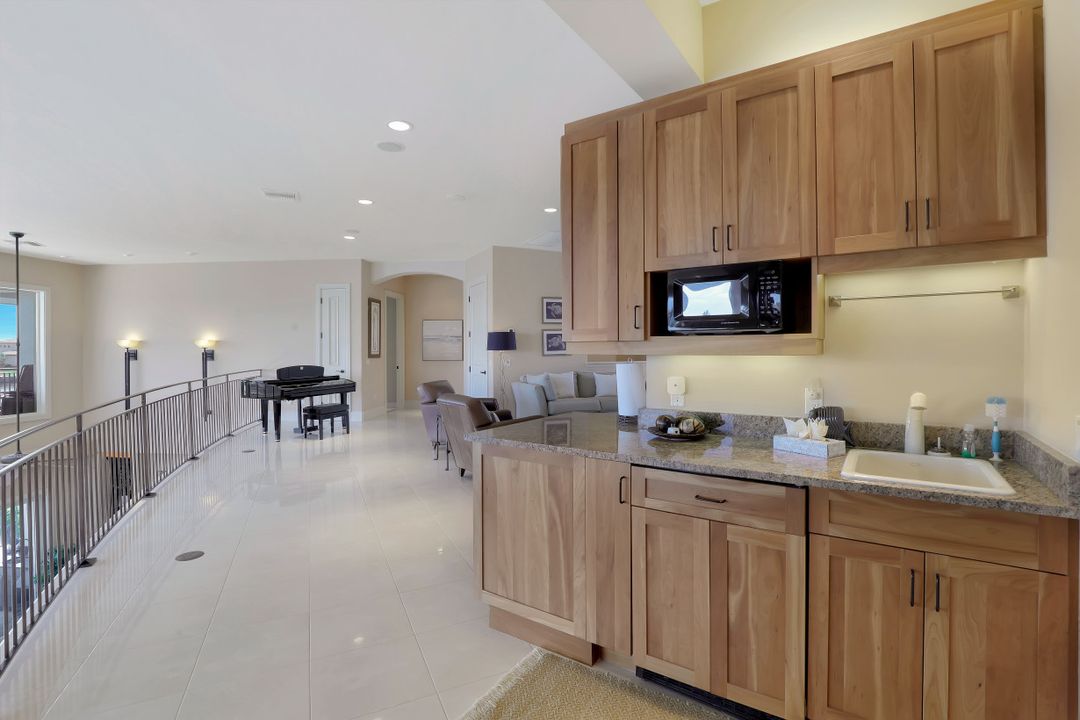 940 Tulip Ct, Marco Island, FL 34145