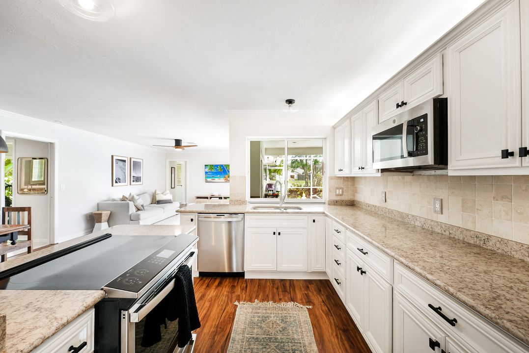 28379 Las Palmas Cir, Bonita Springs, FL 34135