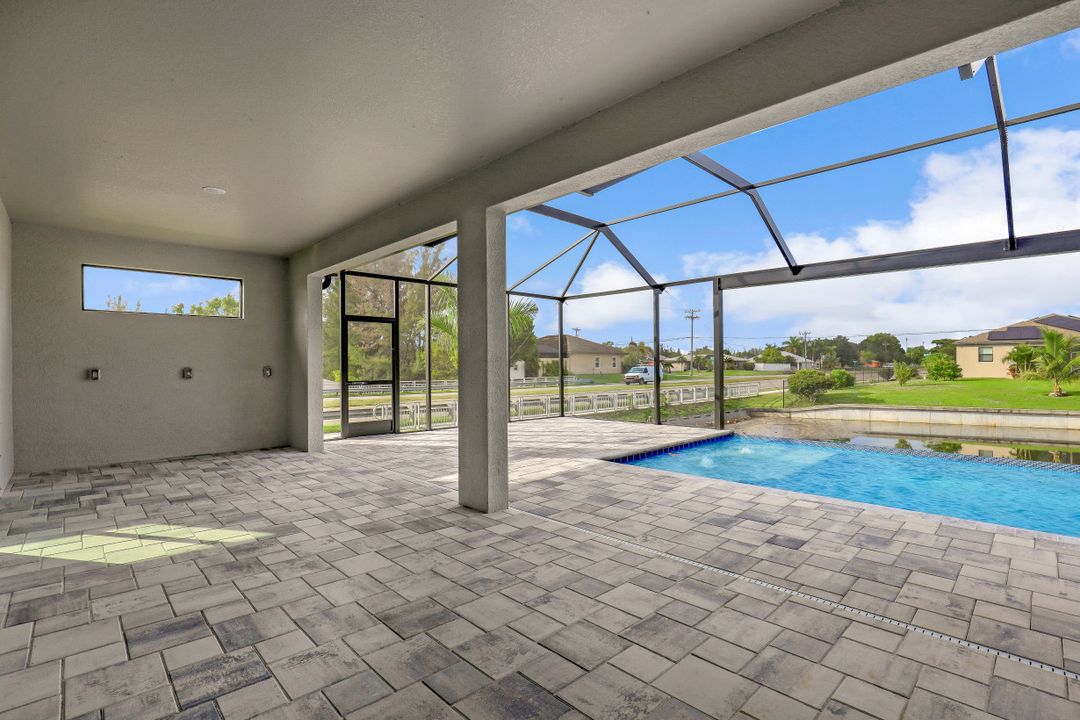 1529 SW 28th Terrace, Cape Coral, FL 33914