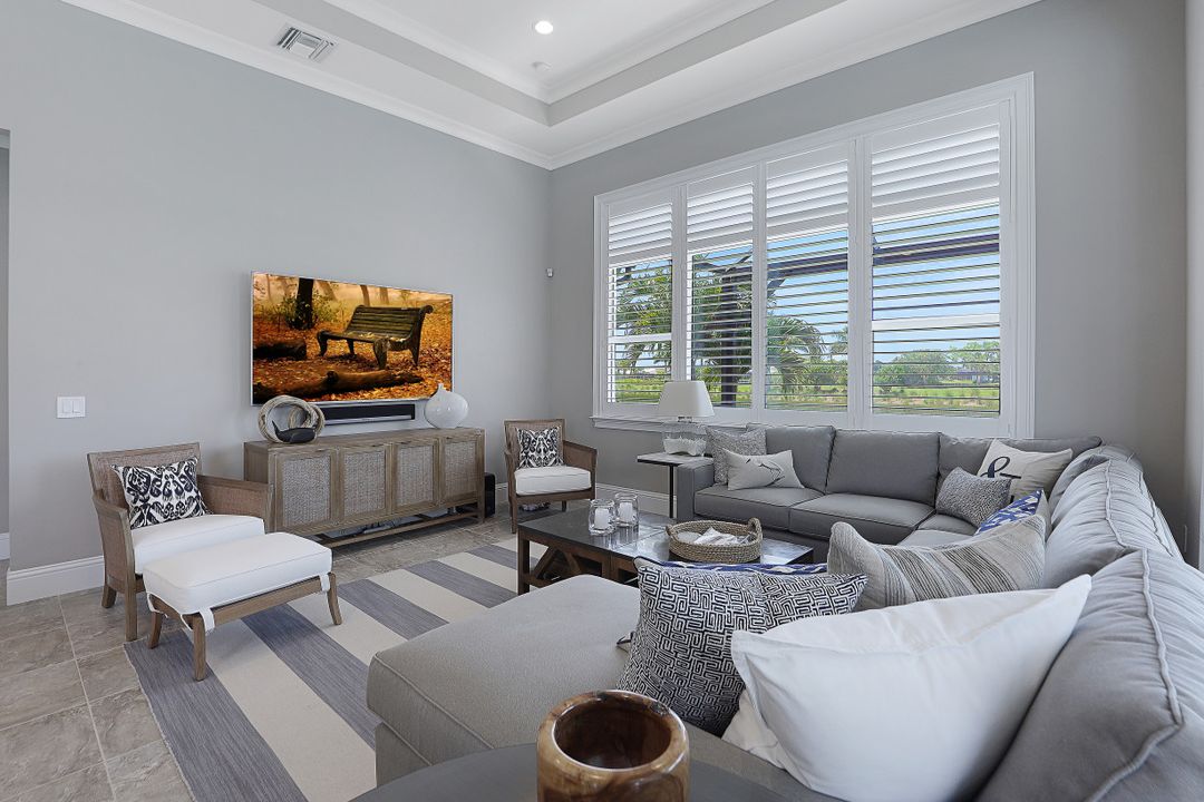 5026 Andros Dr, Naples, FL 34113