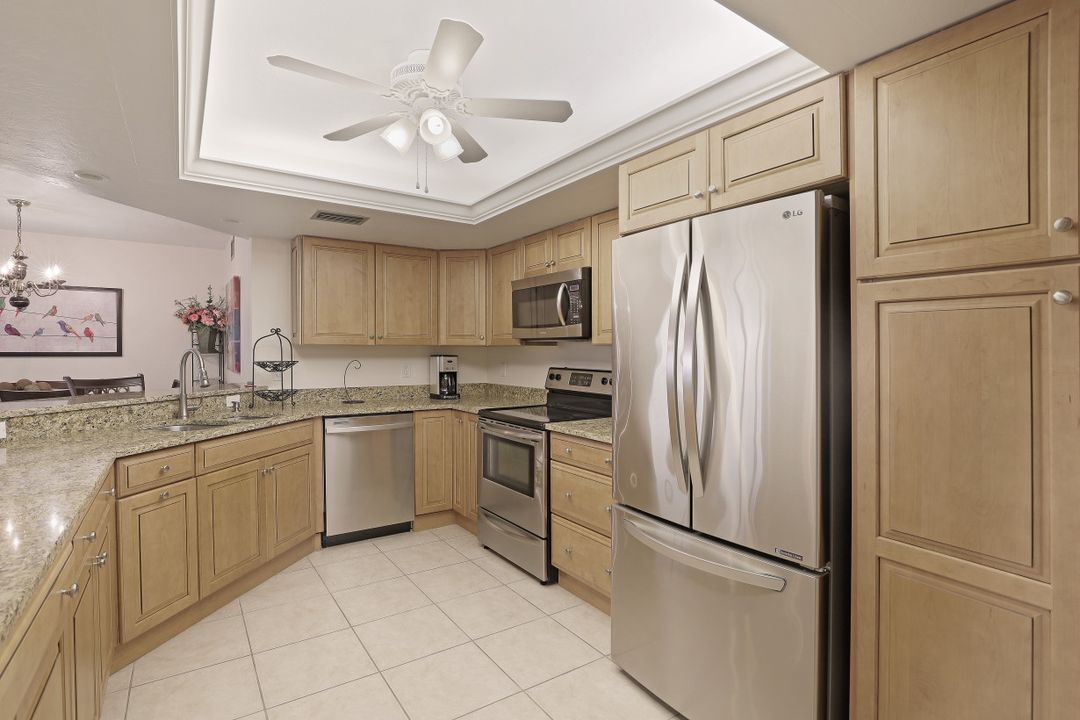 571 Beachwalk Cir #104, Naples, FL 34108