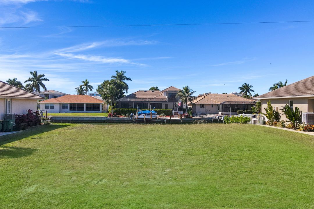 418 Marquesas Ct, Marco Island, FL 34145