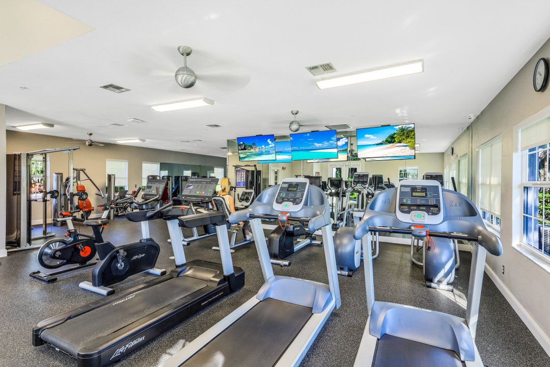 6940 Satinleaf Rd N #101, Naples, FL 34109