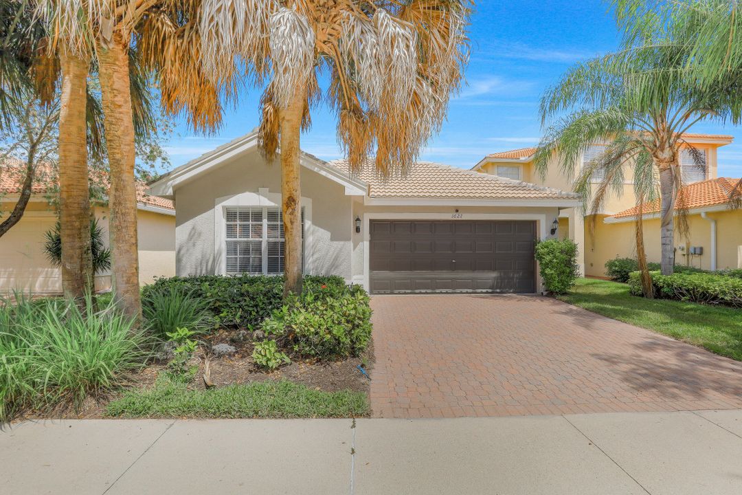 1622 Triangle Palm Terrace, Naples, FL 34119