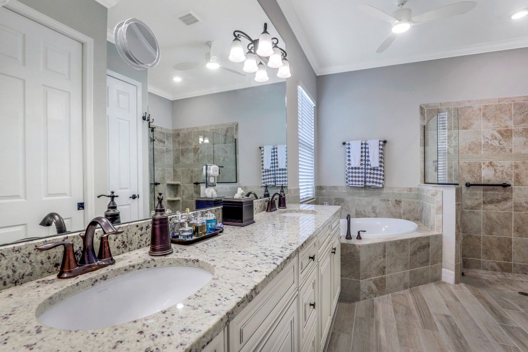 28020 Kerry Ct, Bonita Springs, FL 34135