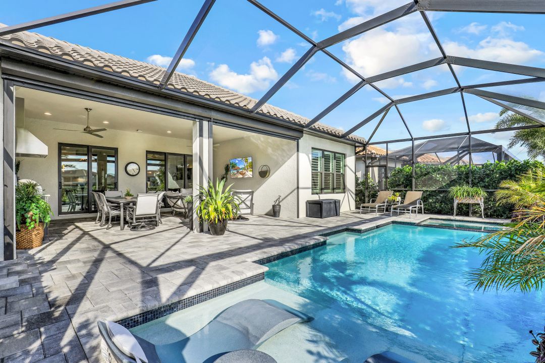 9496 Montelanico Loop, Naples, FL 34119