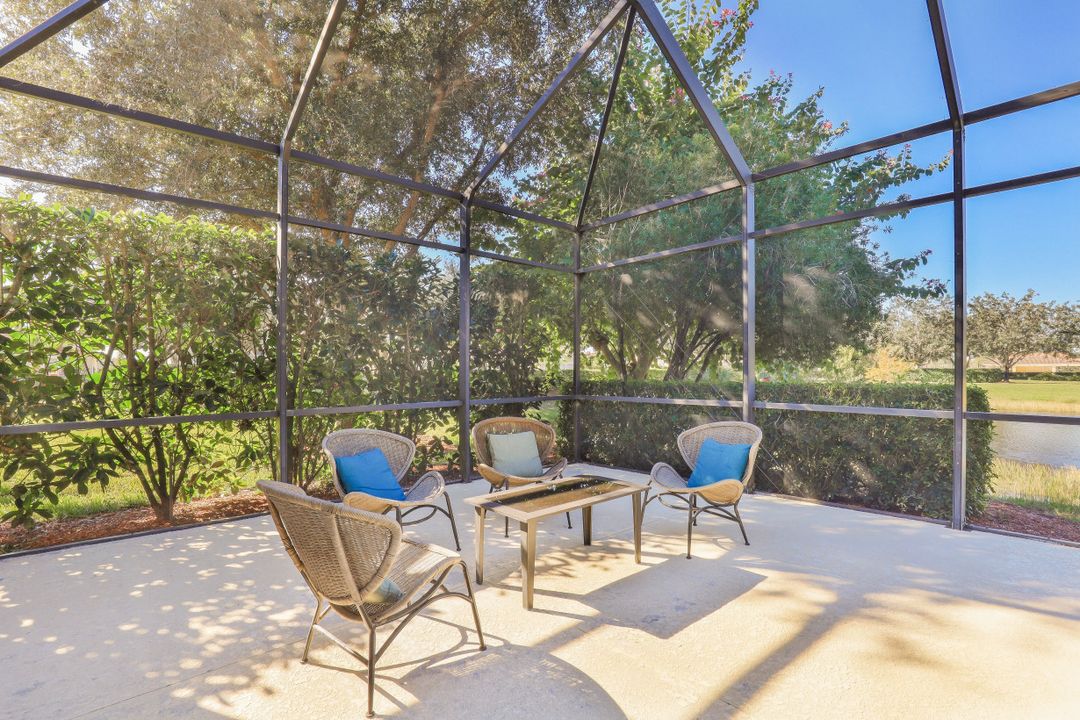 2065 Mandarin Ln, Naples, FL 34120