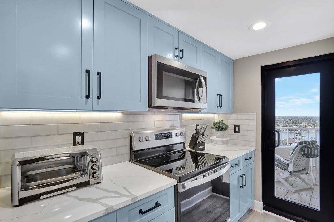 380 Seaview Ct #1403, Marco Island, FL 34145