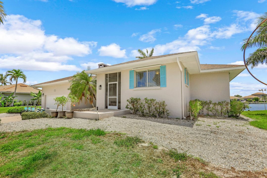 1585 Jamaica Ct, Marco Island, FL 34145