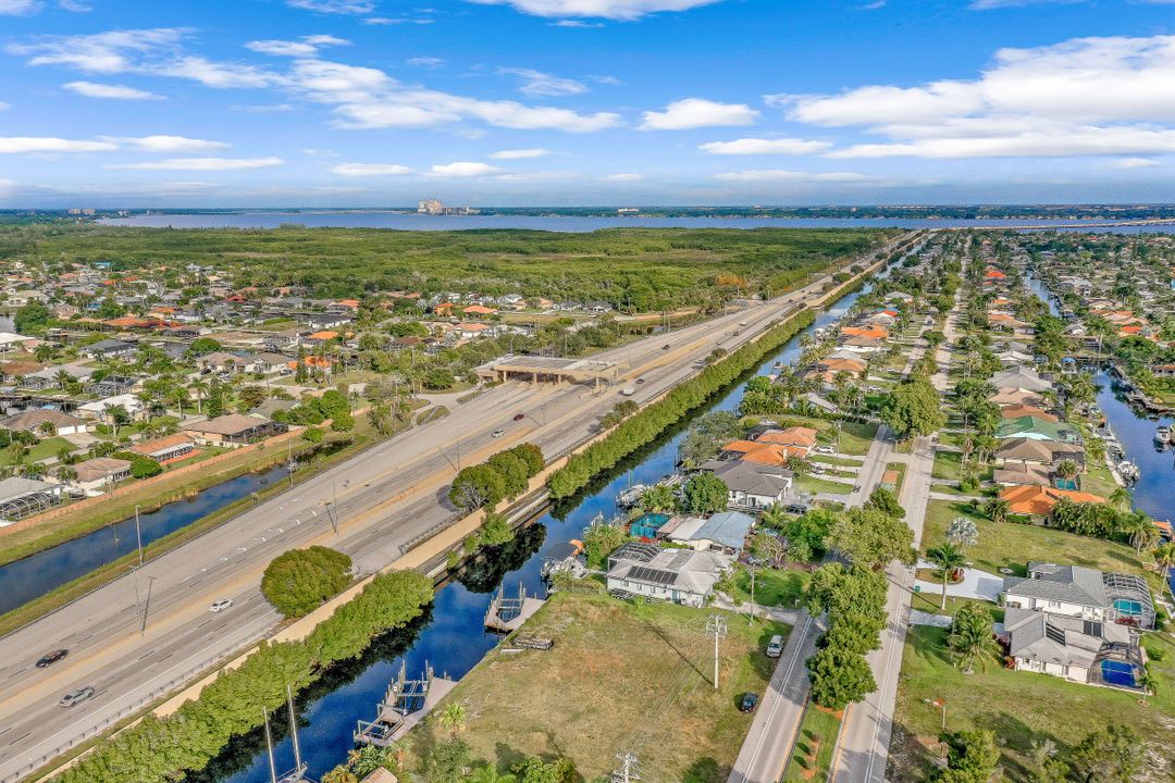 1847 Everest Pkwy, Cape Coral, FL 33904