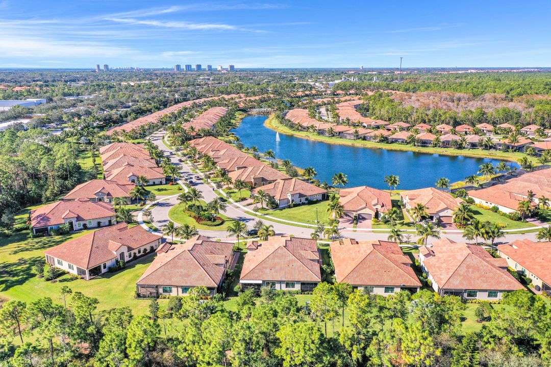 9169 Isla Bella Cir, Bonita Springs, FL 34135