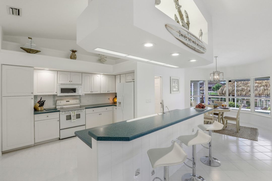 2700 SW 36th Ln, Cape Coral, FL 33914