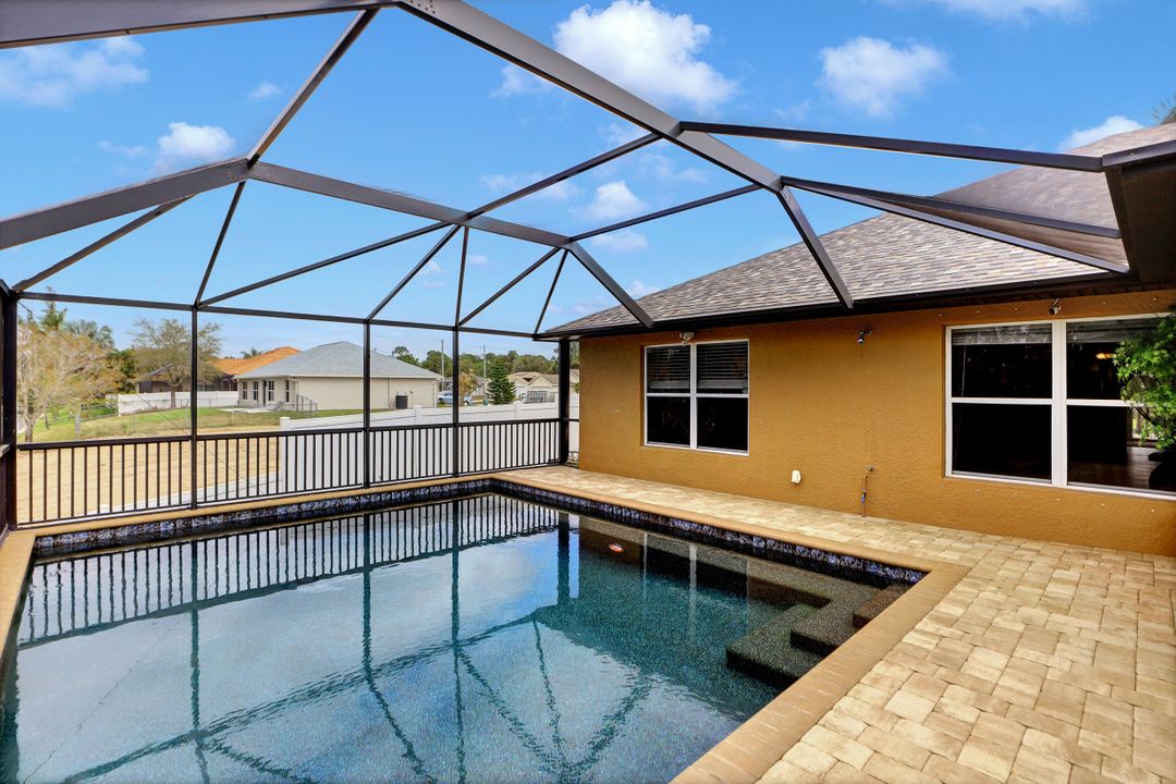 1218 SW 18th Ave, Cape Coral, FL 33991