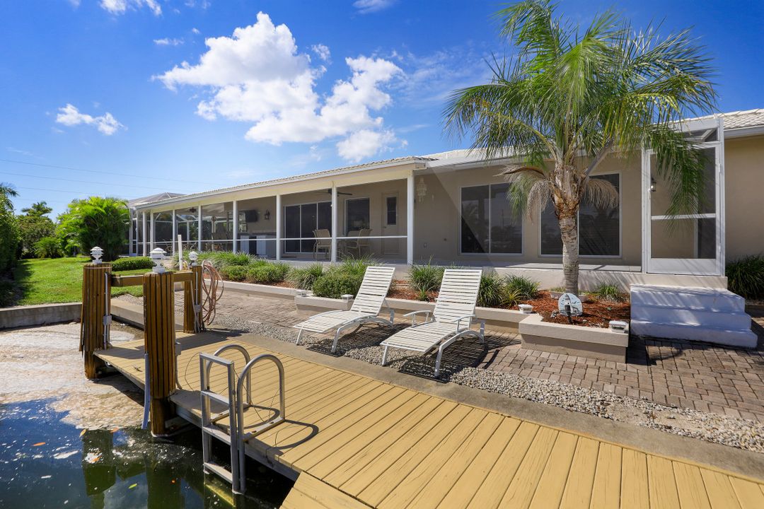 1201 Laurel Ct, Marco Island, FL 34145