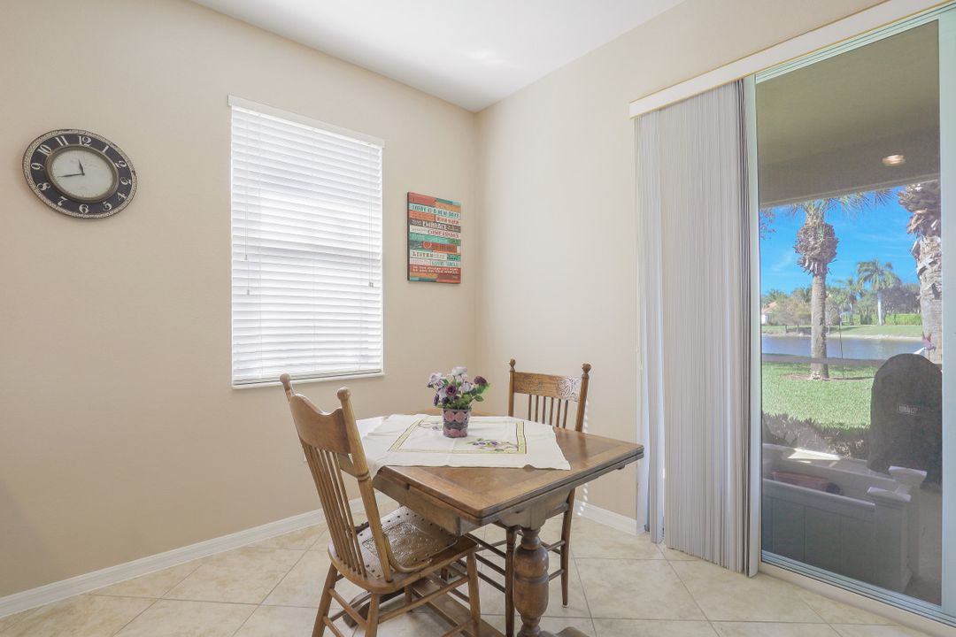 14281 Manchester Dr, Naples, FL 34114