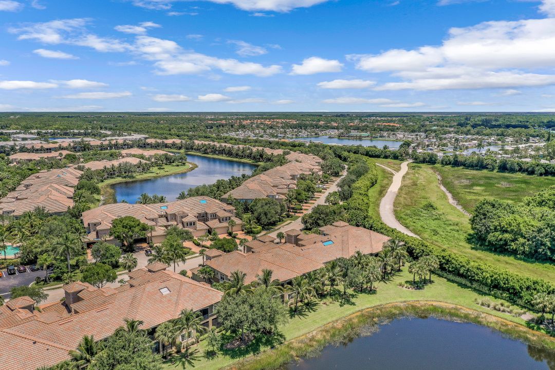 9206 Museo Cir #104, Naples, FL 34114