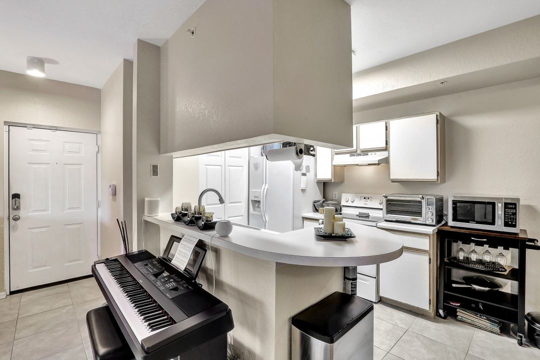 6330 Aragon Way #103, Fort Myers, FL 33966