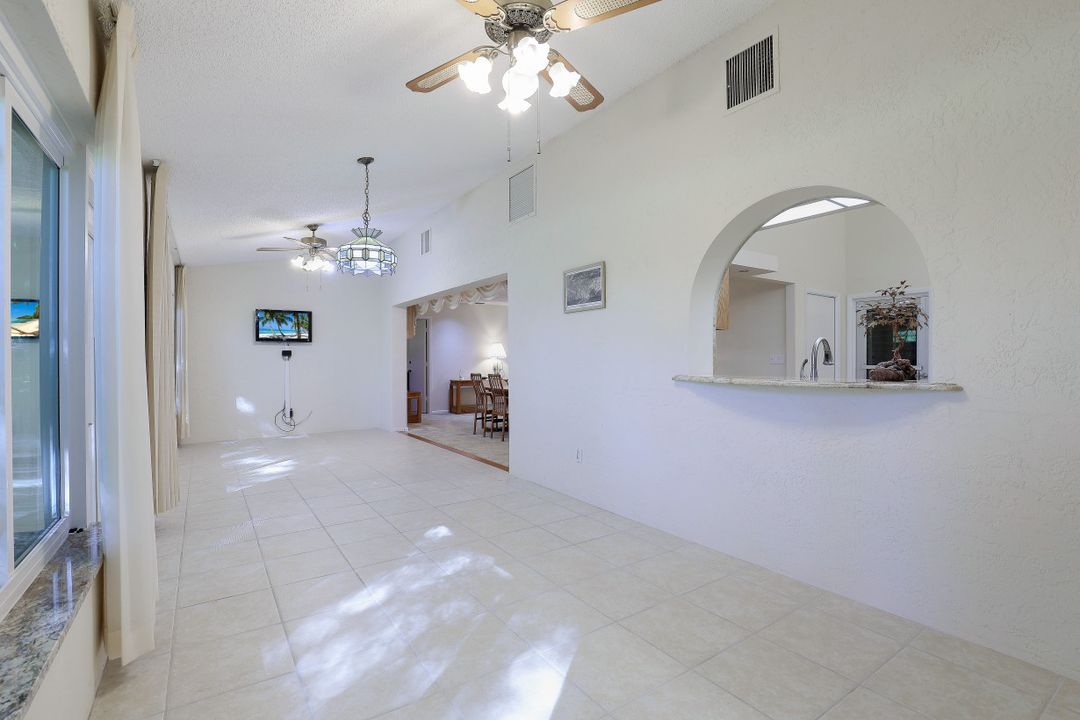 1250 Arcola Dr, Fort Myers, FL 33919