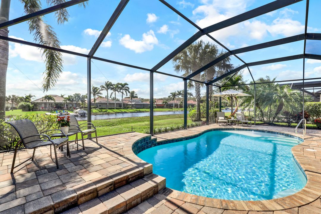 9447 Quarry Dr, Naples, FL 34120