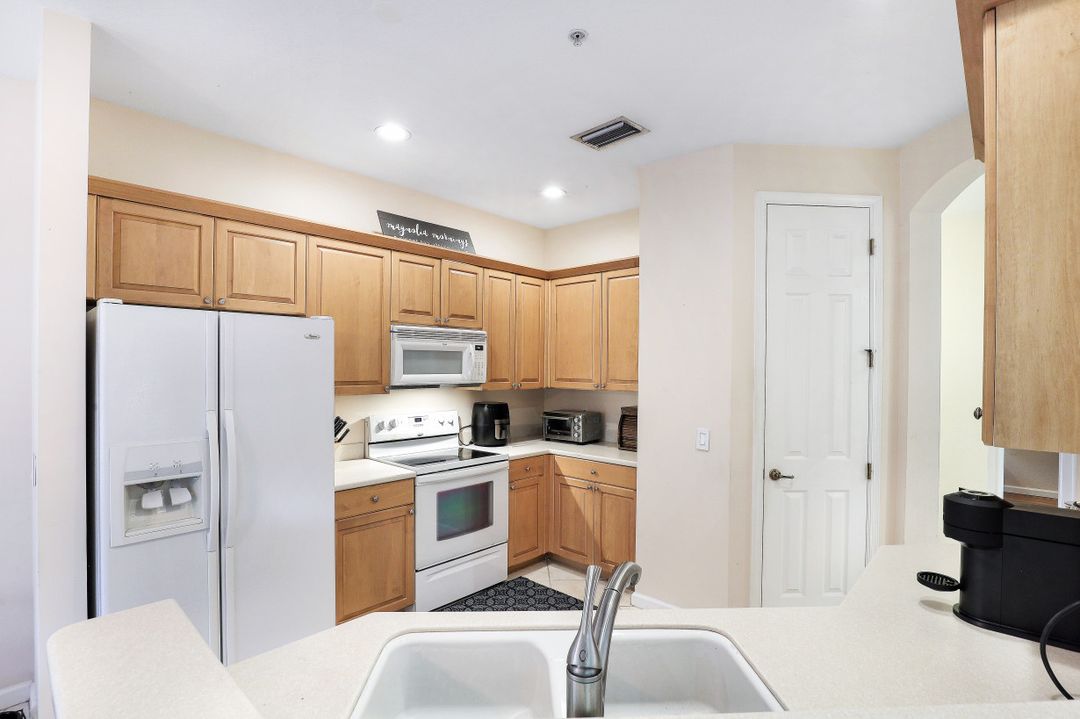 26431 Lucky Stone Rd  #102, Bonita Springs, FL 34135