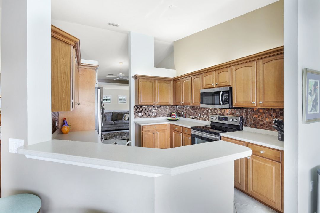 6070 Pinnacle Ln #1803, Naples, FL 34110