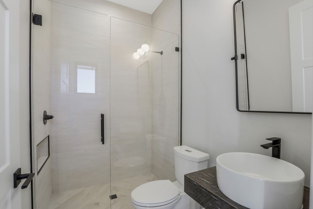 950 Bonita Ct, Marco Island, FL 34145