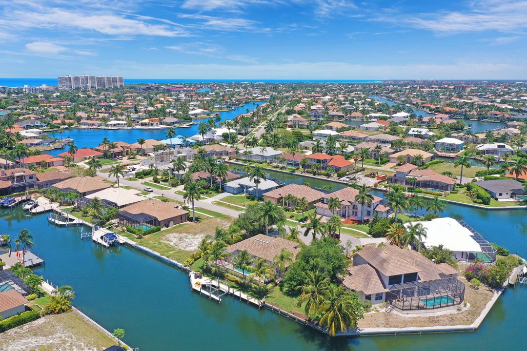951 Olive Ct, Marco Island, FL 34145