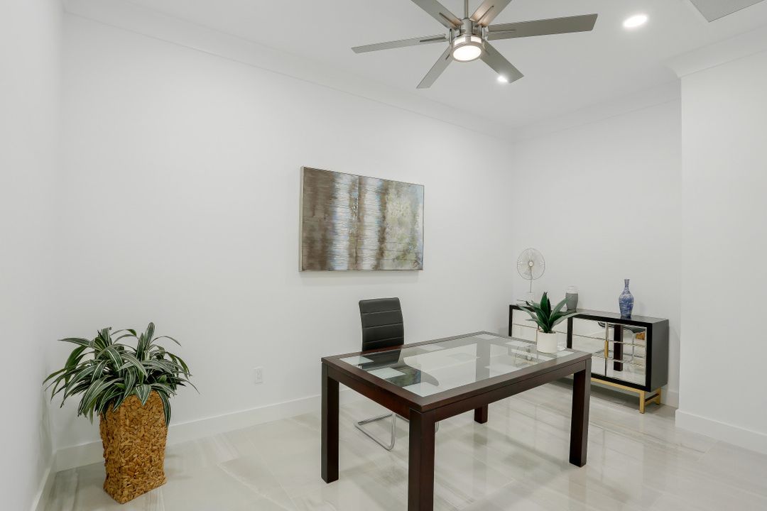 5305 Bayshore Ave, Cape Coral, FL 33904